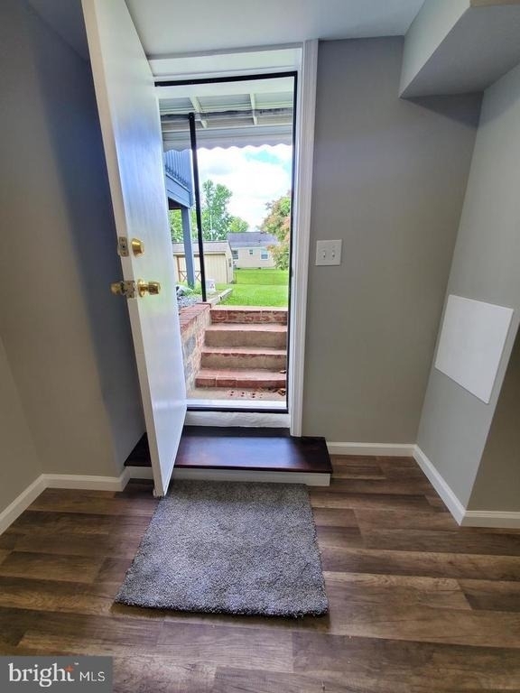 4306 Knowles Avenue - Photo 11