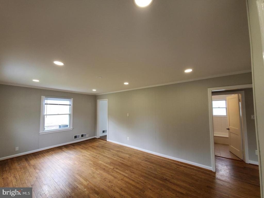 4306 Knowles Avenue - Photo 1