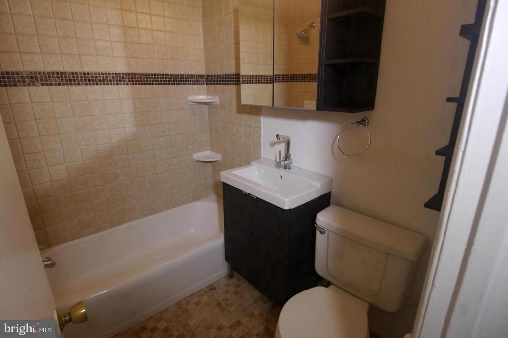 8614 Manchester Road - Photo 17