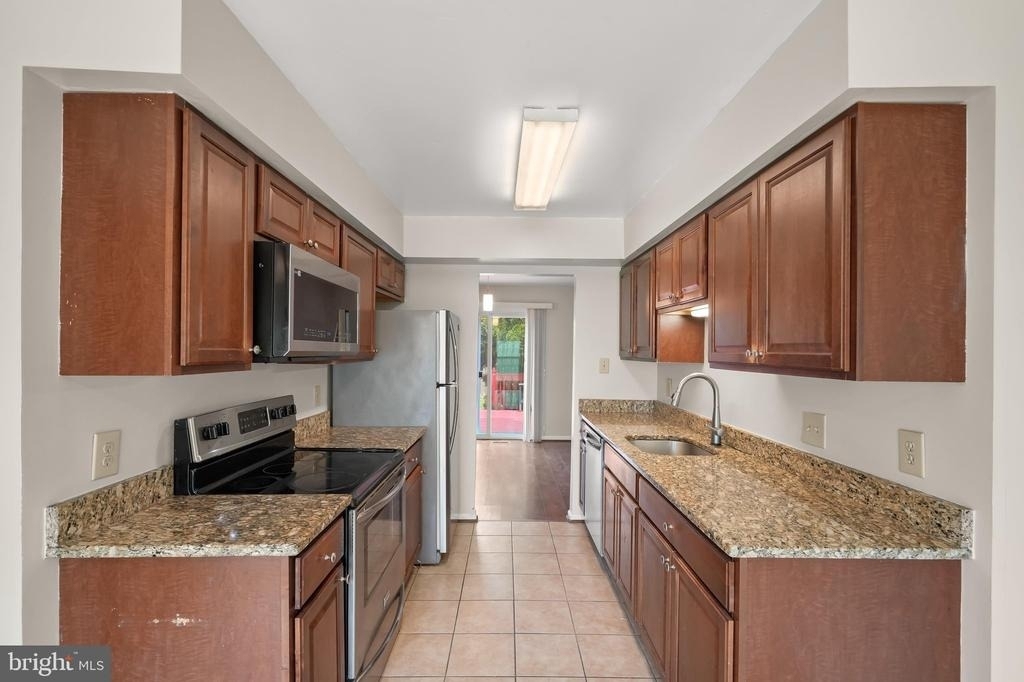 12405 Gooderham Way - Photo 9