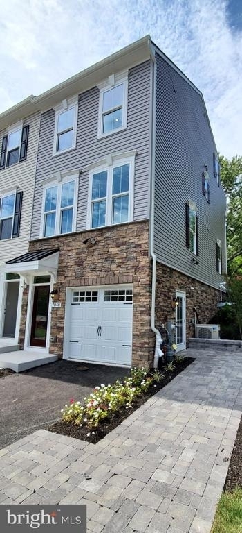 7040 Cedar Avenue - Photo 0