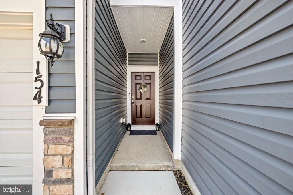 154 Hannock St - Photo 1