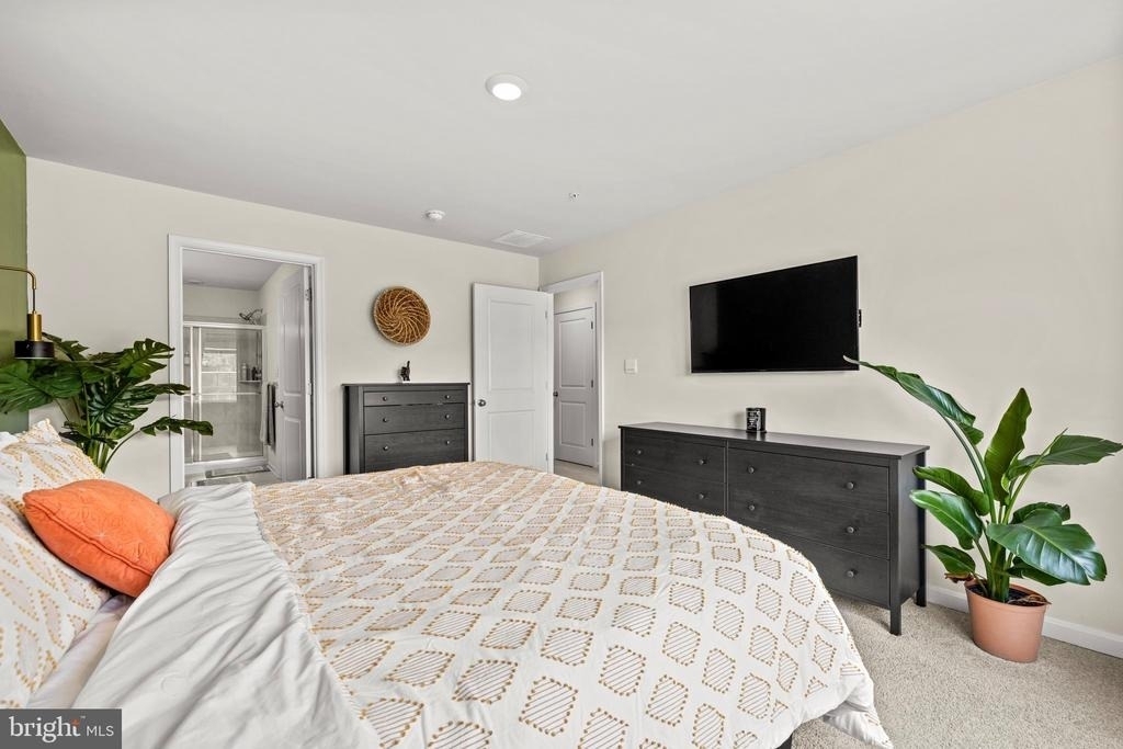 154 Hannock St - Photo 33