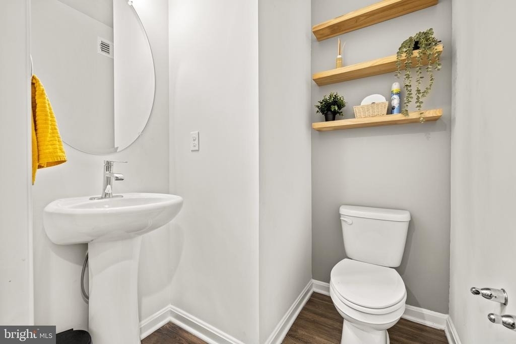 154 Hannock St - Photo 4