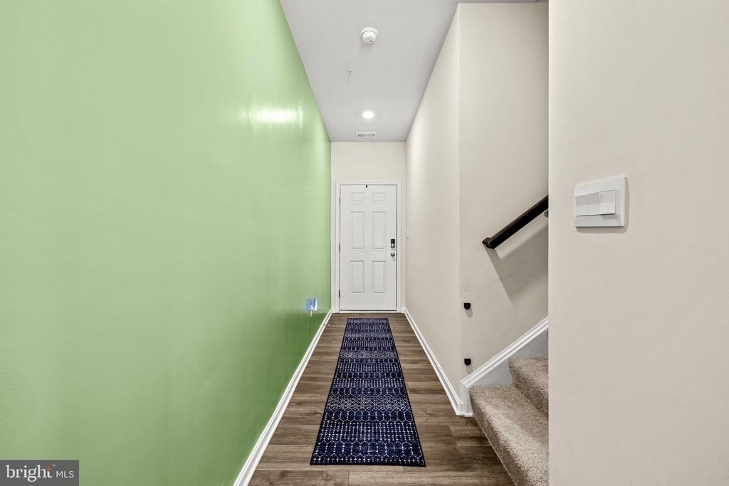 154 Hannock St - Photo 2