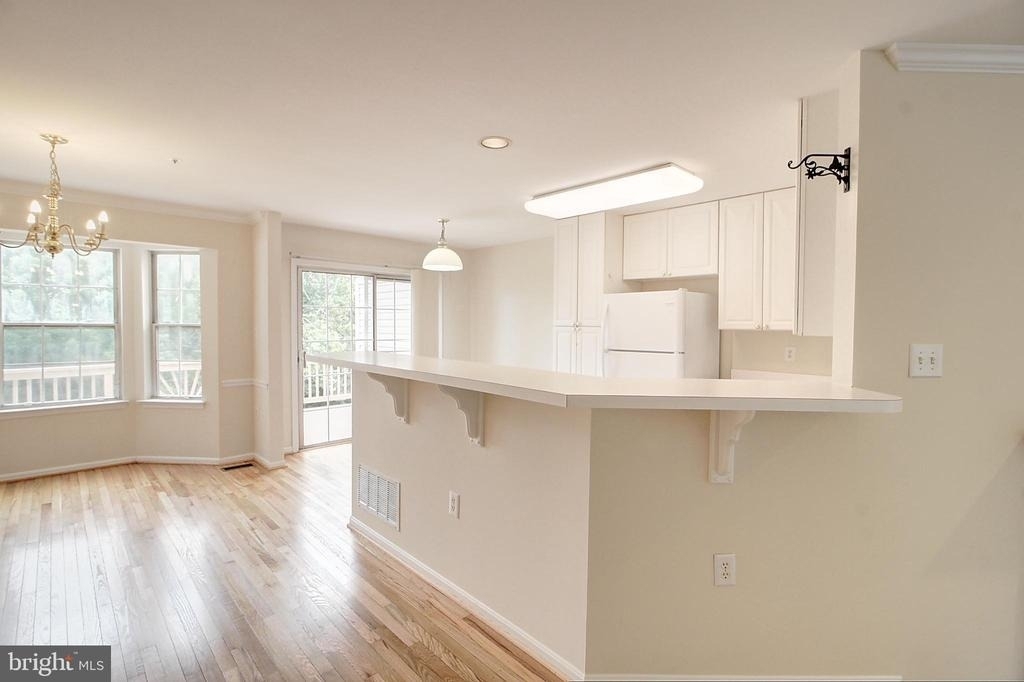 925 Jubal Way - Photo 2