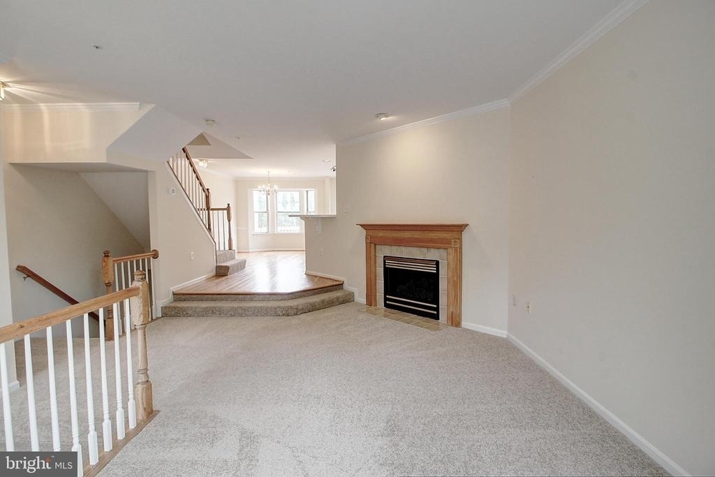 925 Jubal Way - Photo 7