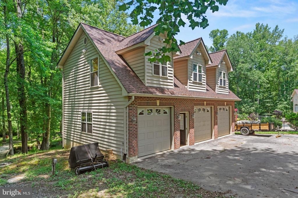 9175 Dubois Road - Photo 1