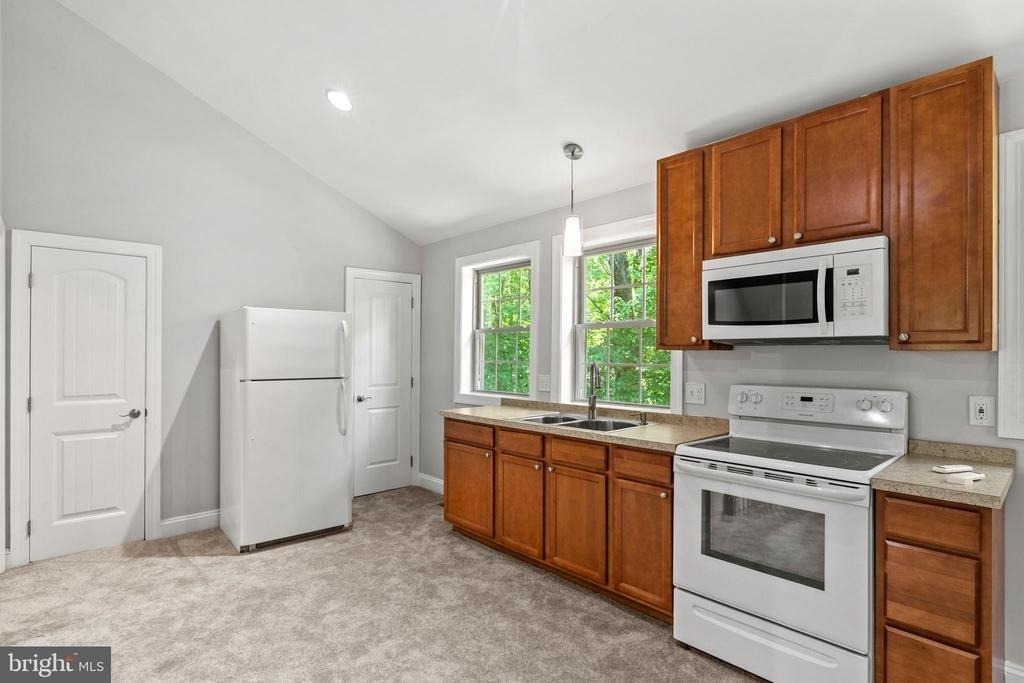 9175 Dubois Road - Photo 5