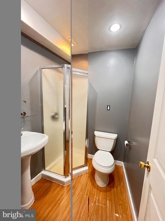 16 Evans Avenue - Photo 8