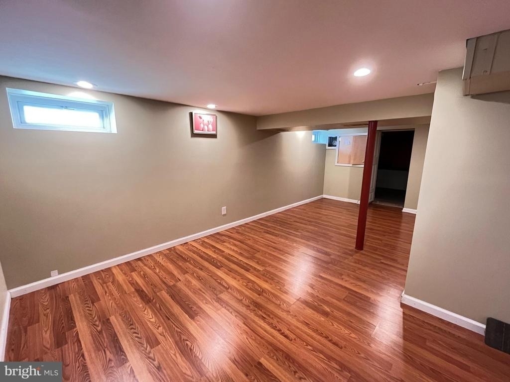 16 Evans Avenue - Photo 9