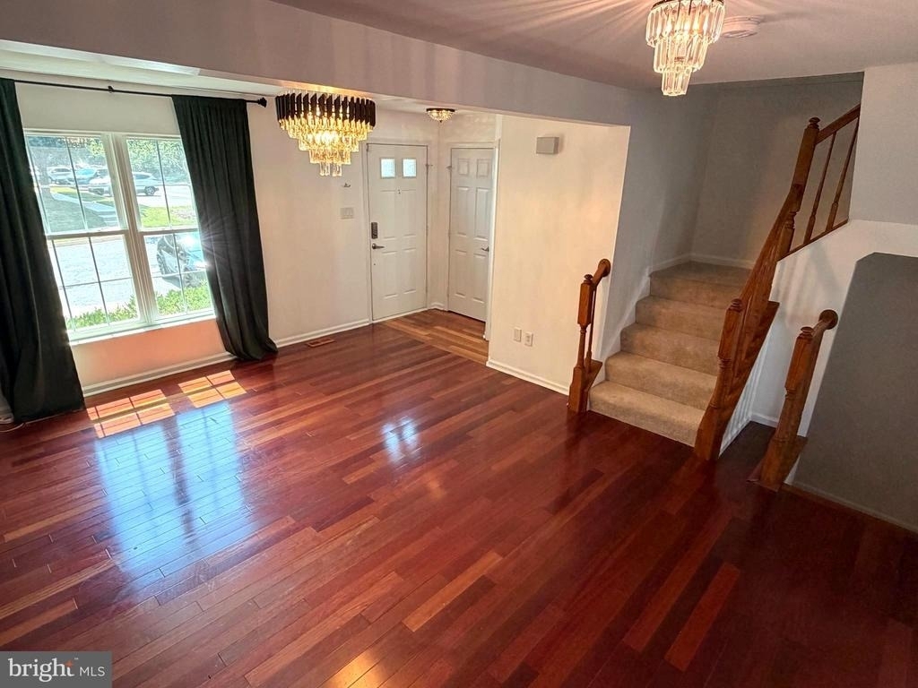 5310 Castlestone Drive - Photo 4