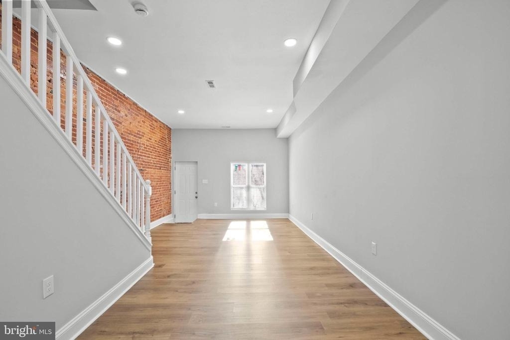 2640 E Oliver Street - Photo 13