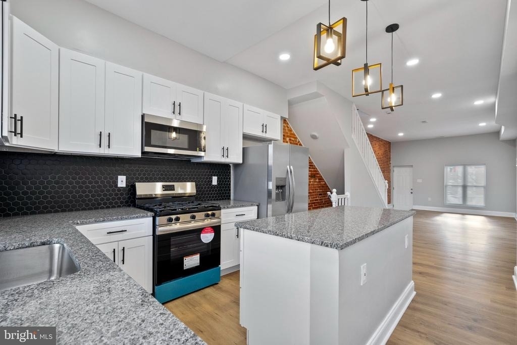 2640 E Oliver Street - Photo 3