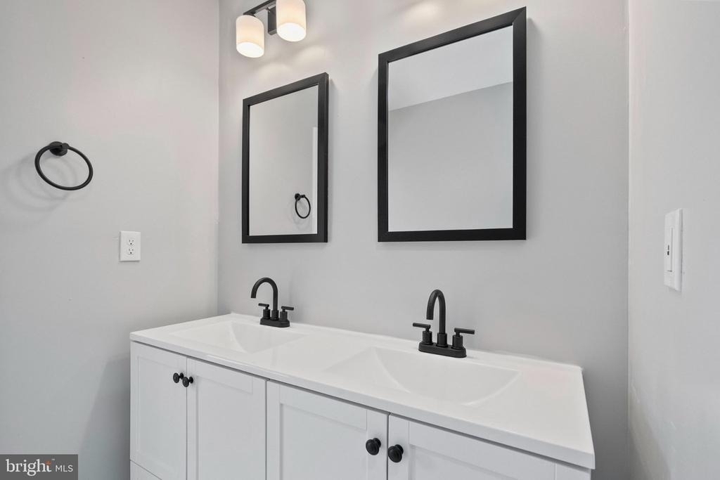2640 E Oliver Street - Photo 6