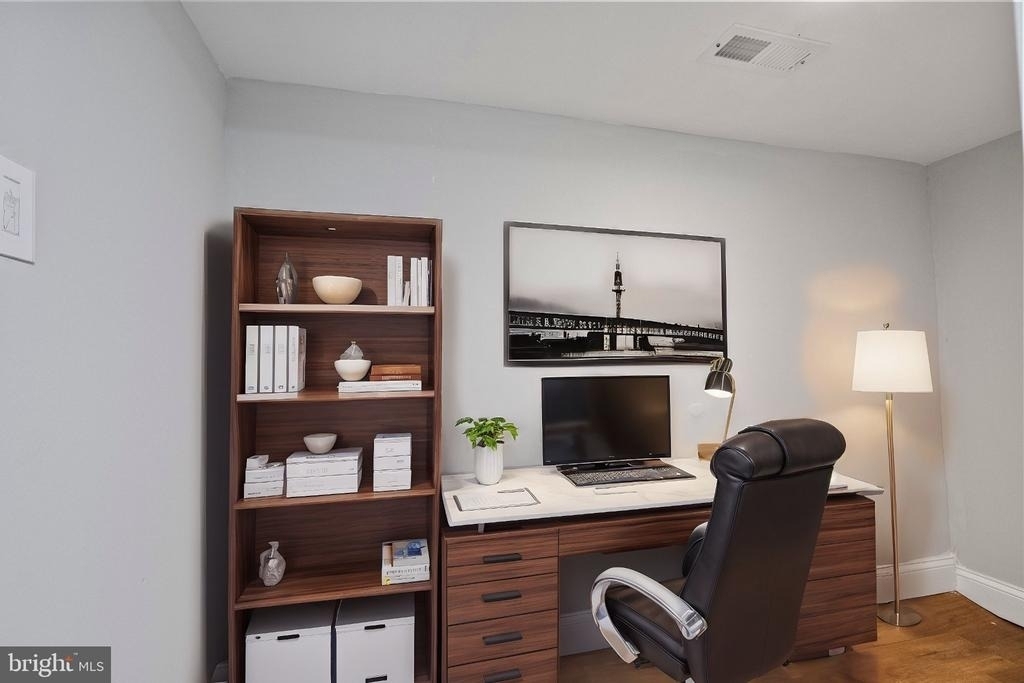 2640 E Oliver Street - Photo 18