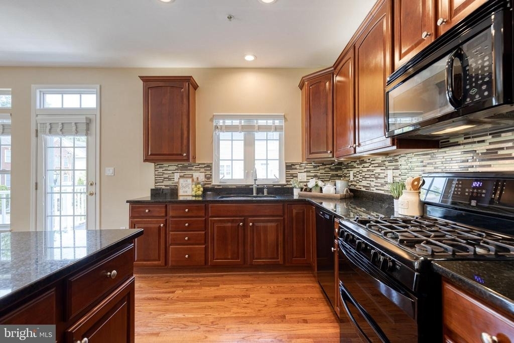 1503 Martock Lane - Photo 19