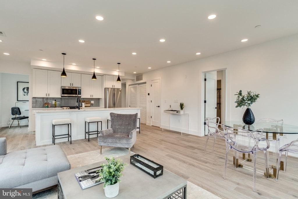 646 Newton Place Nw - Photo 3