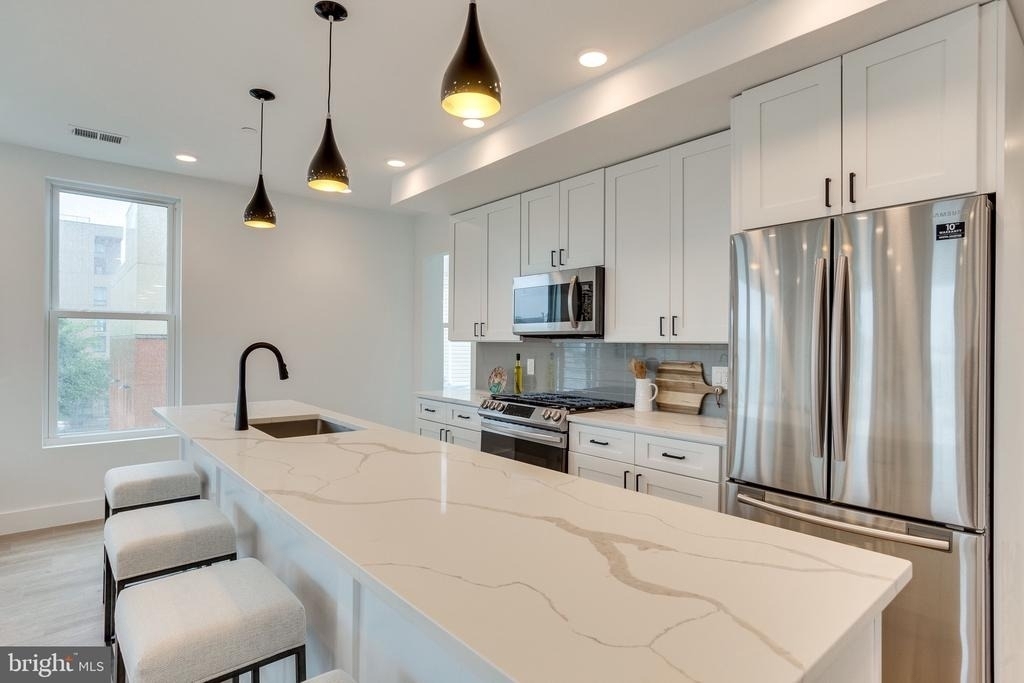646 Newton Place Nw - Photo 8