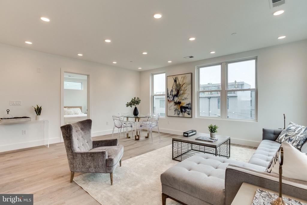 646 Newton Place Nw - Photo 5