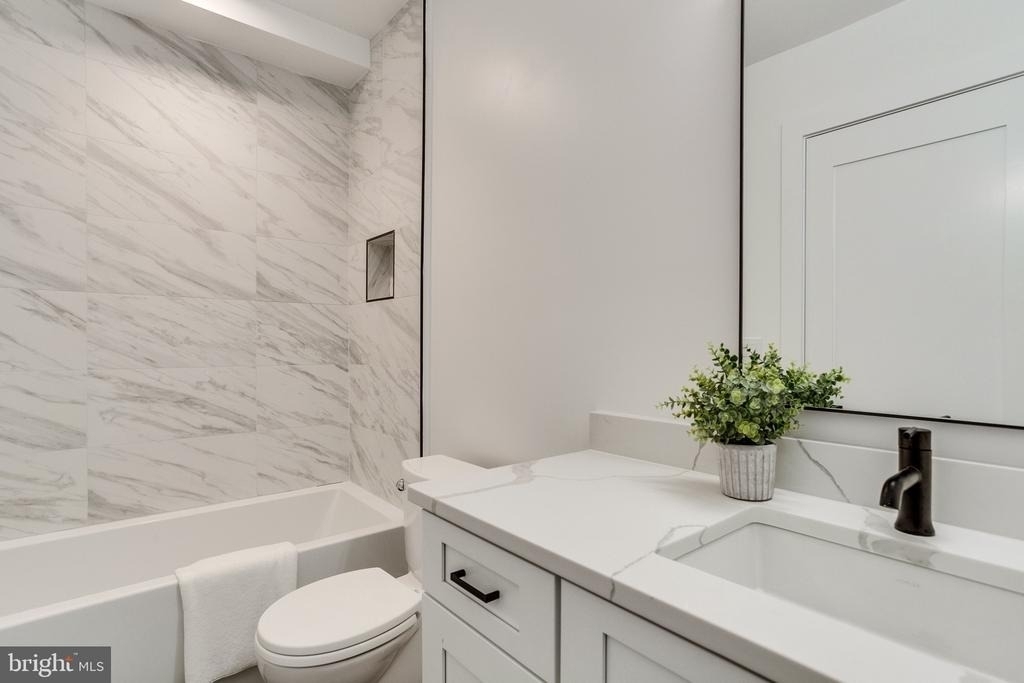 646 Newton Place Nw - Photo 21
