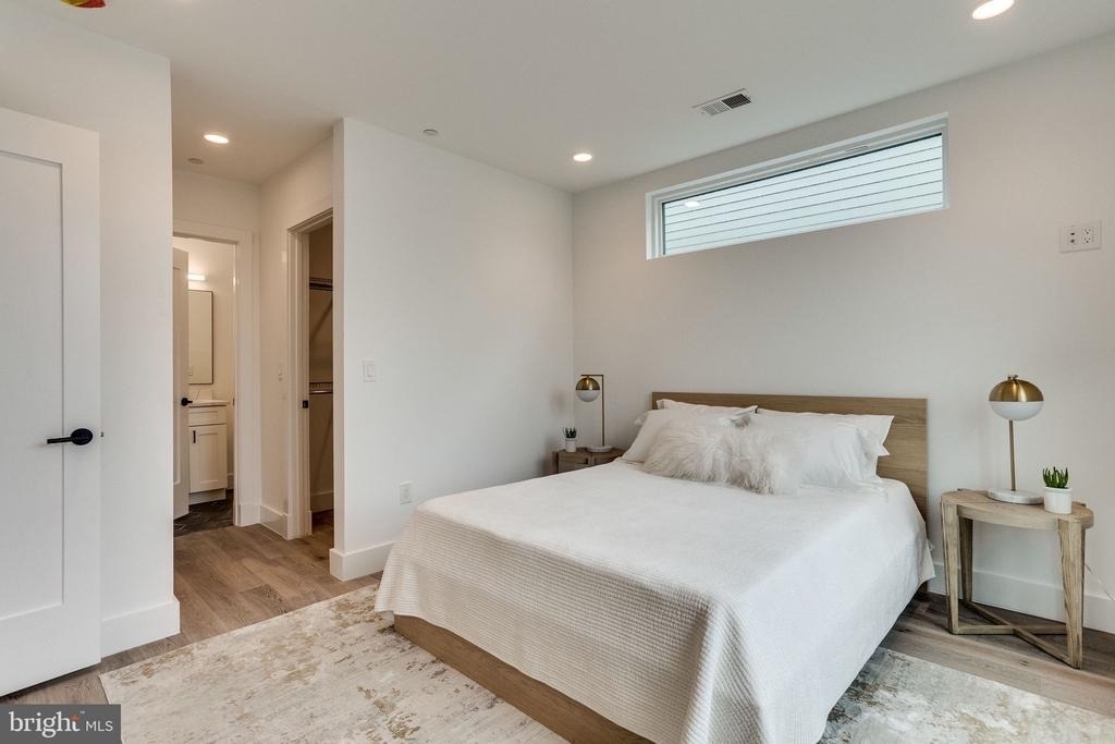 646 Newton Place Nw - Photo 16