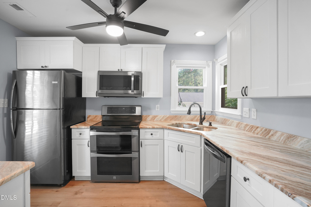1802 Potomac Road - Photo 5