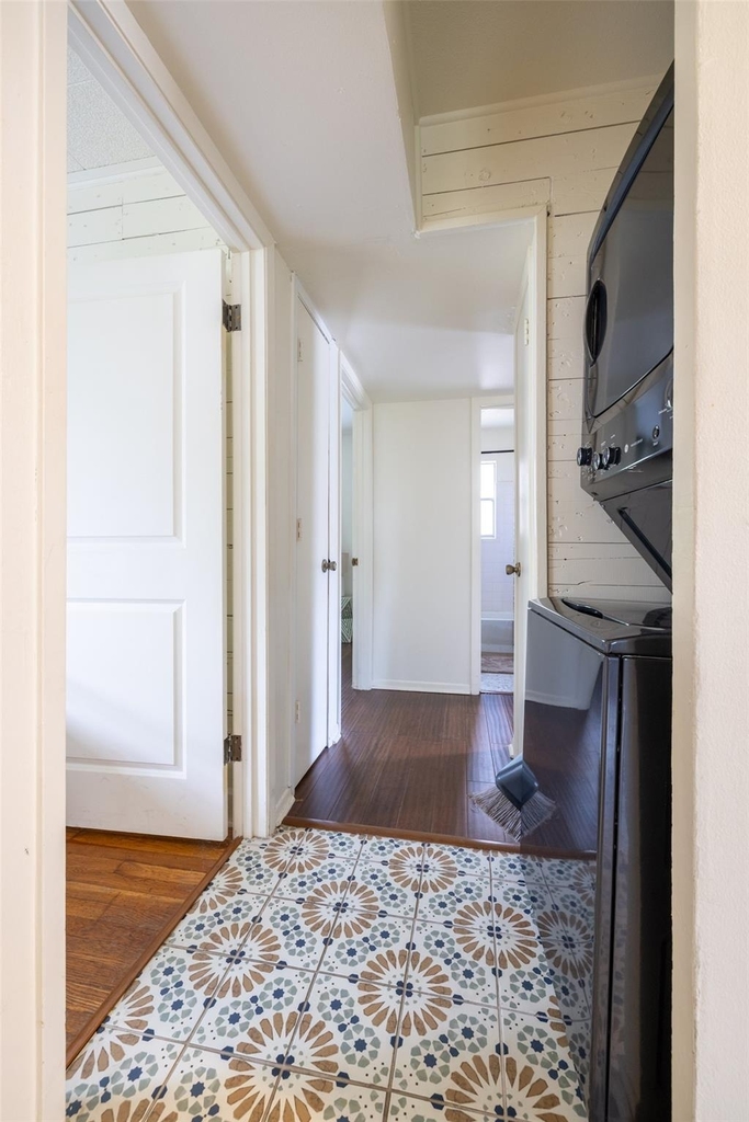 4811 Shoalwood Ave - Photo 15