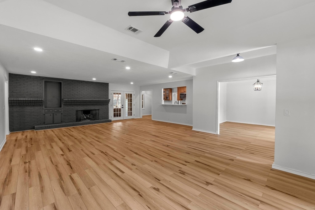 801 Lime Rock Dr - Photo 3