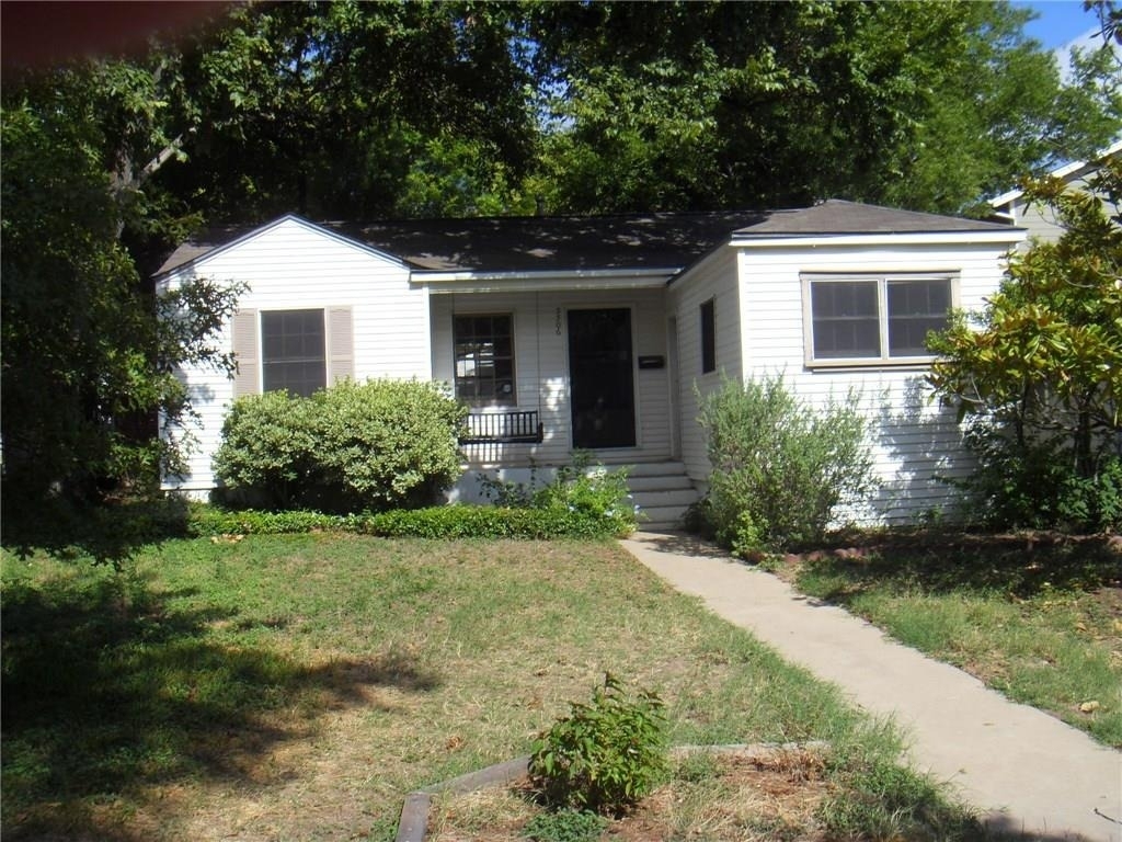 5506 Avenue G St - Photo 0