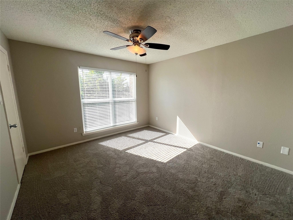 2018 W Rundberg Ln - Photo 15