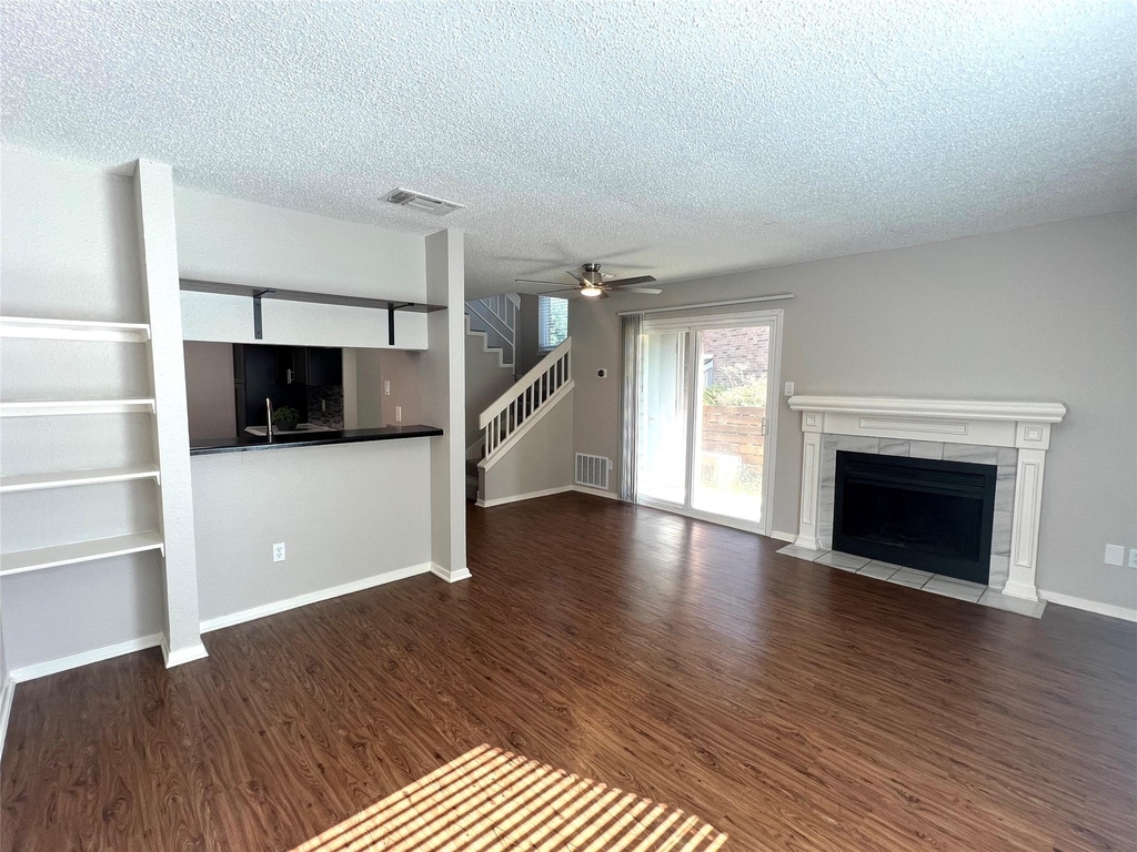 2018 W Rundberg Ln - Photo 4