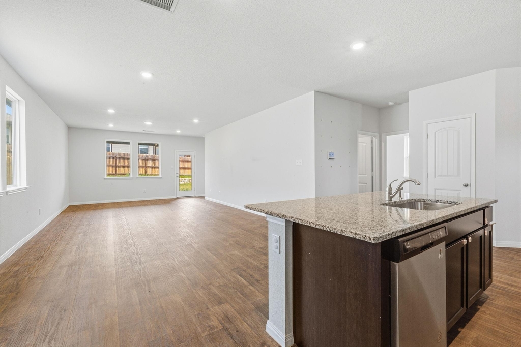 202 Eagle Mountain Trl - Photo 9