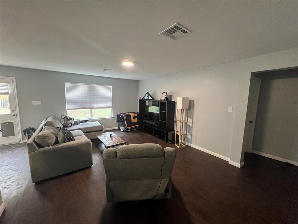 2100 Boyer Dr - Photo 2
