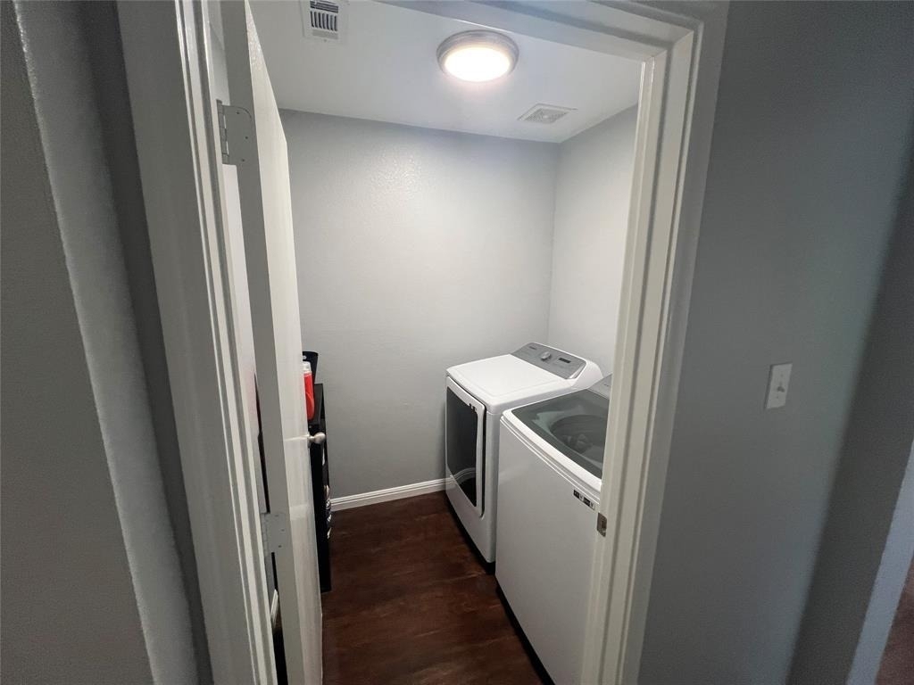 2100 Boyer Dr - Photo 3