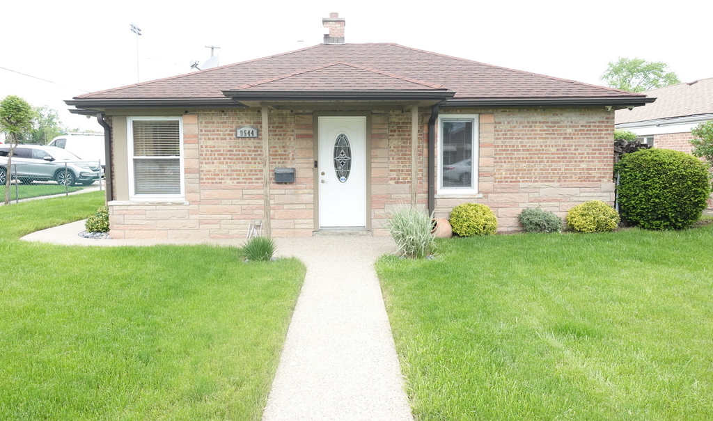 9544 Nerbonne Avenue - Photo 0