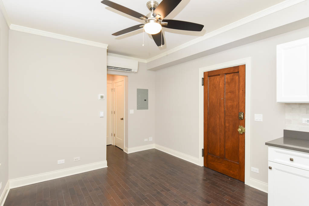 640 W Wrightwood Avenue - Photo 5
