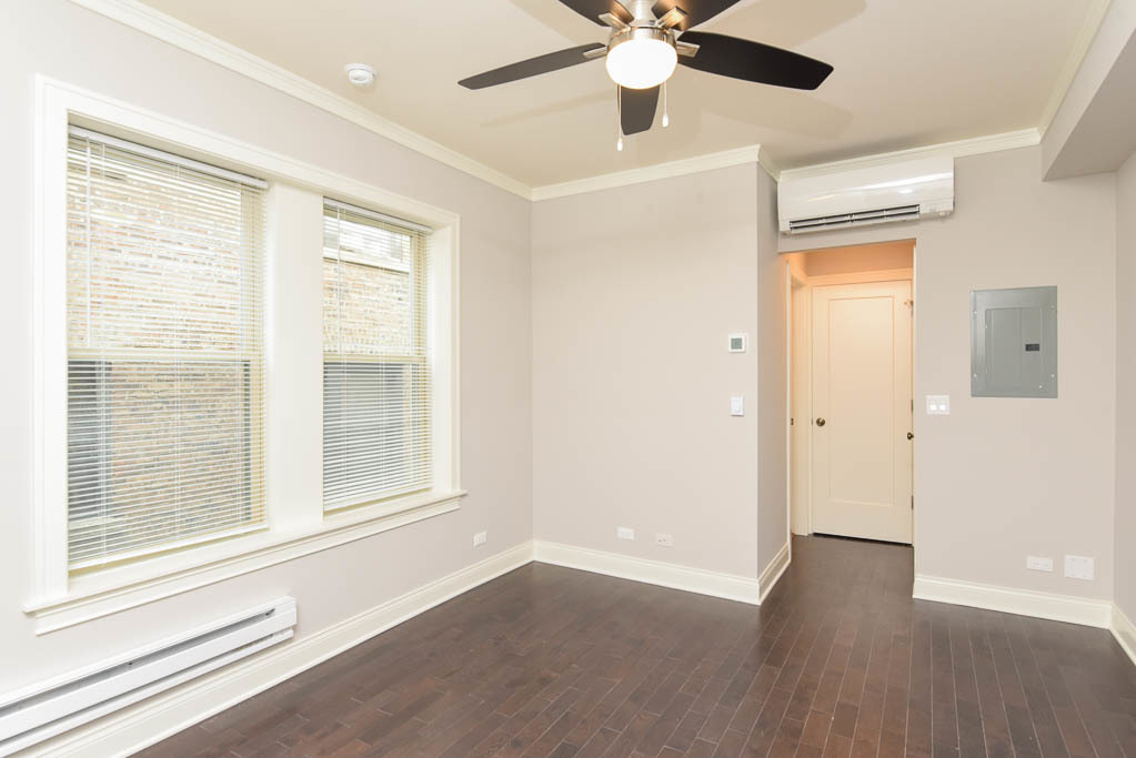 640 W Wrightwood Avenue - Photo 6