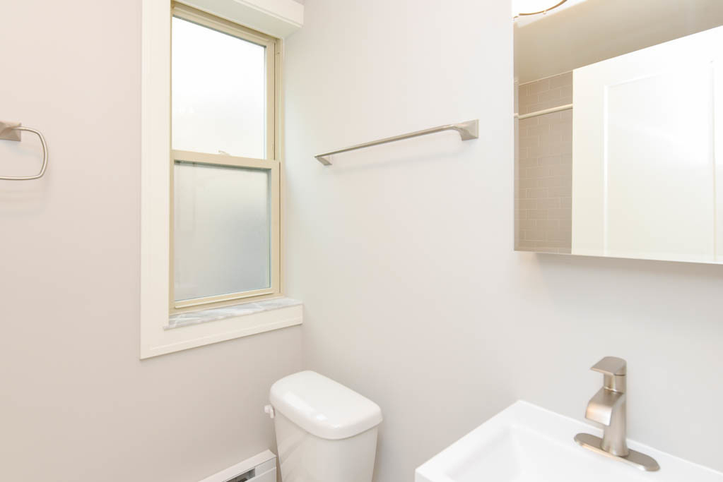 640 W Wrightwood Avenue - Photo 12