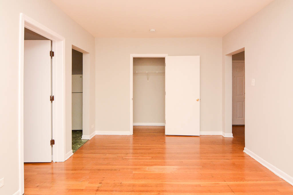 5736 N Winthrop Avenue - Photo 8