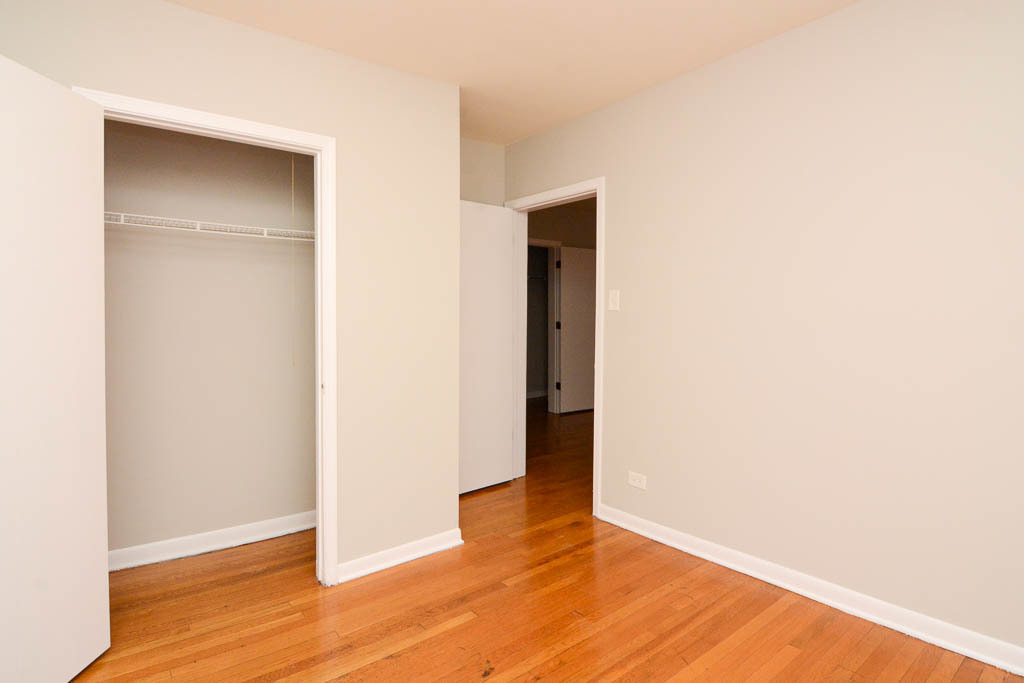 5736 N Winthrop Avenue - Photo 16