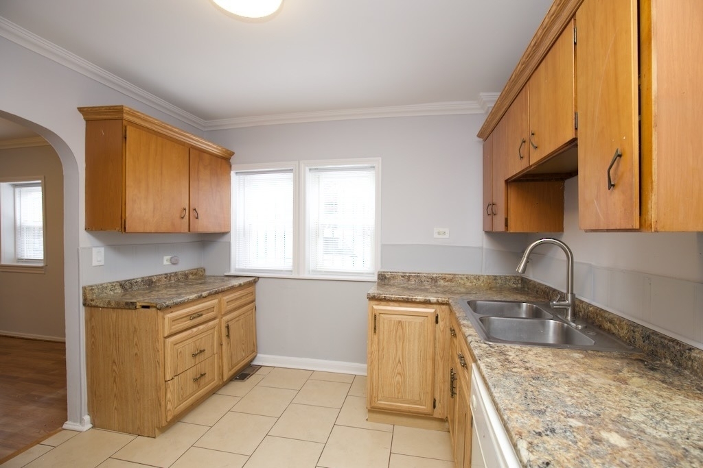 2609 W Thomas Street - Photo 3