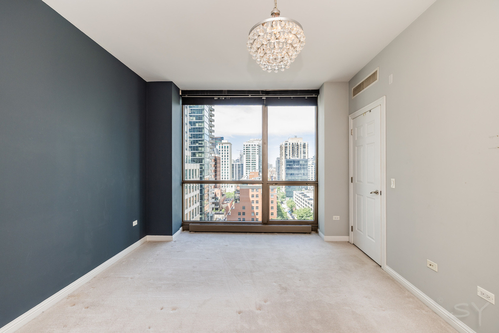 21 E Huron Street - Photo 53