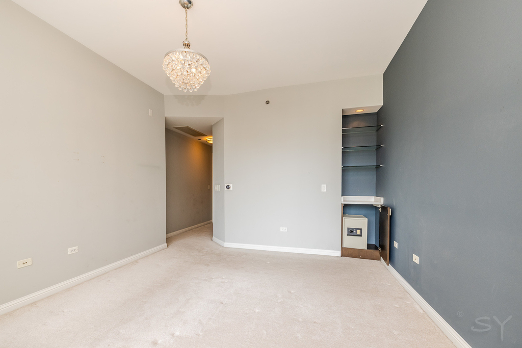 21 E Huron Street - Photo 57