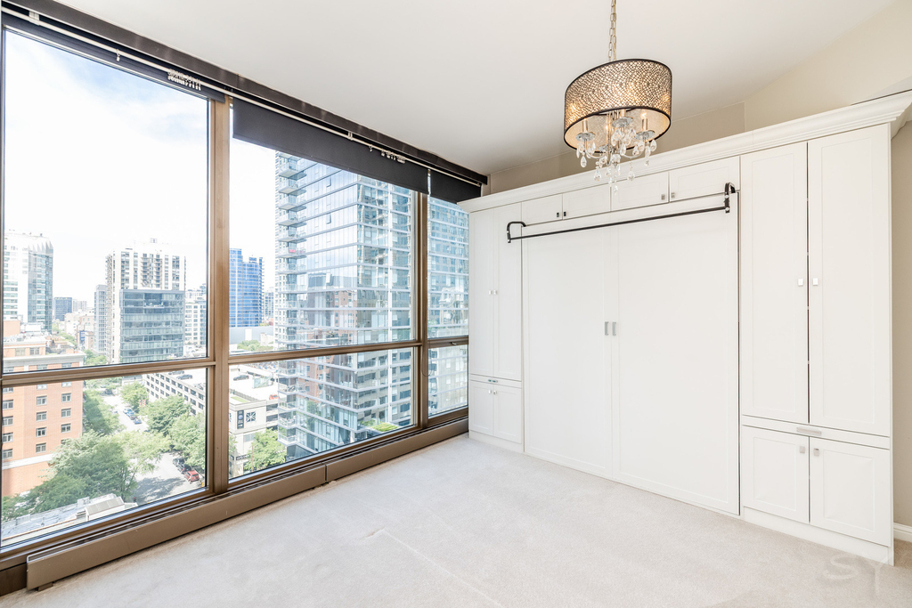 21 E Huron Street - Photo 41