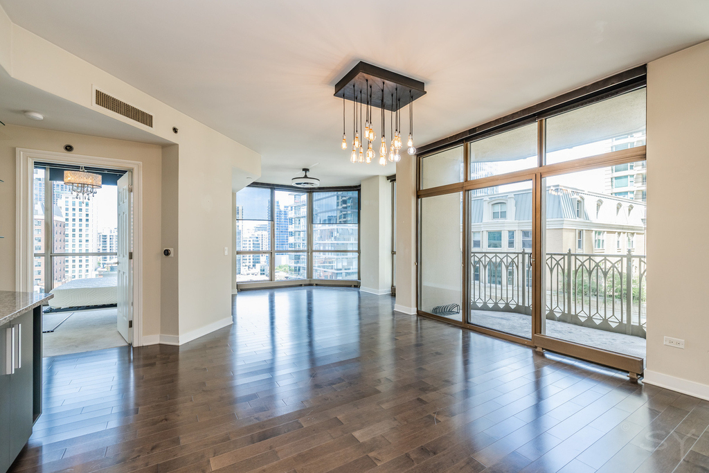 21 E Huron Street - Photo 21