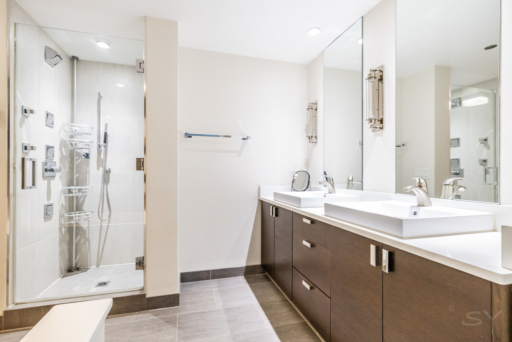 21 E Huron Street - Photo 47