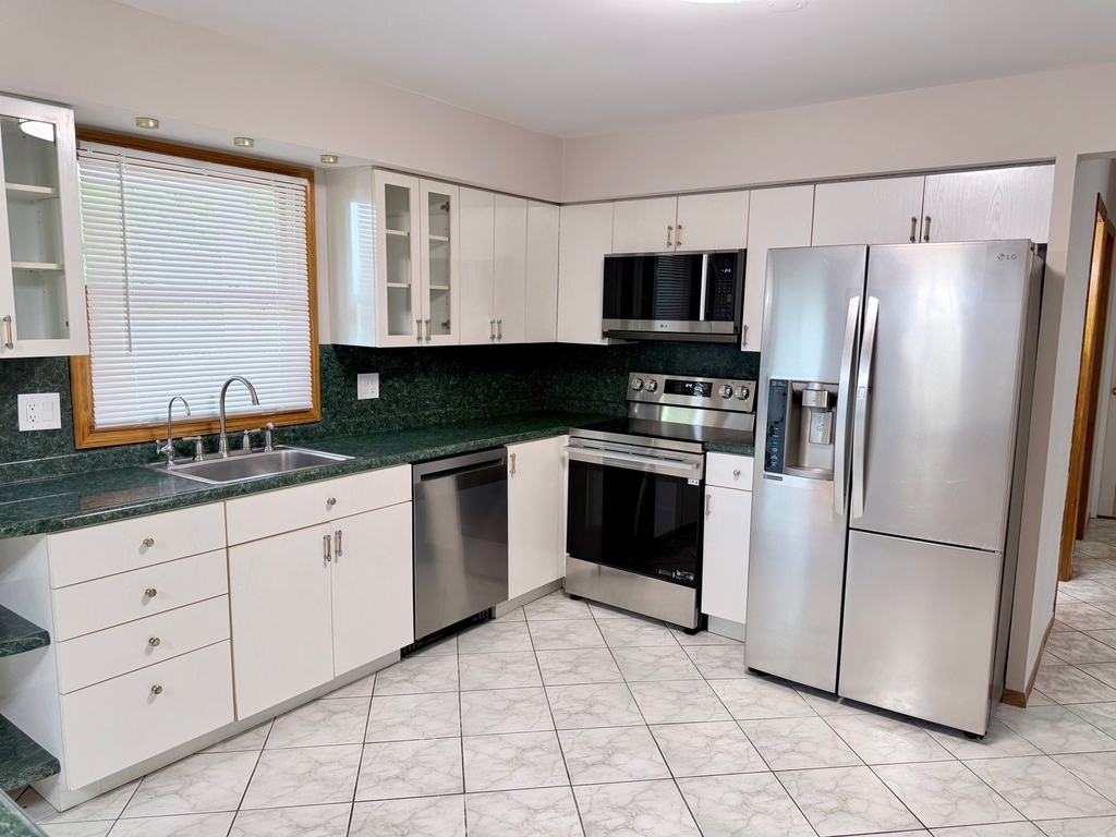 10 Mayflower Road - Photo 4