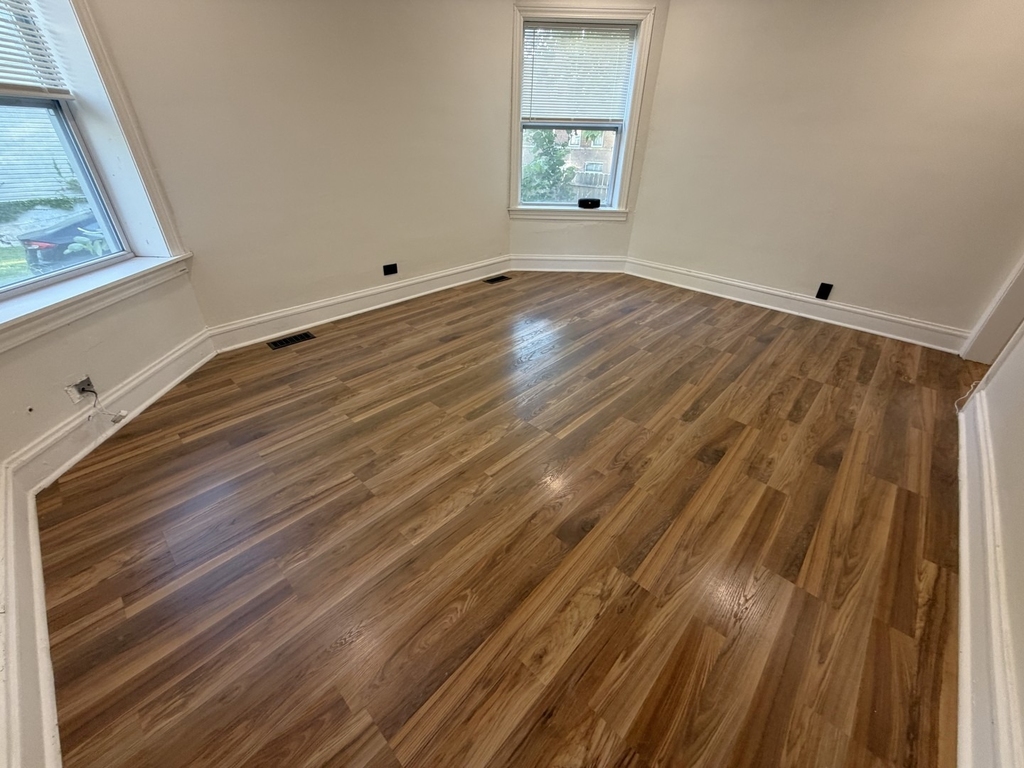 6749 S Peoria Street - Photo 3