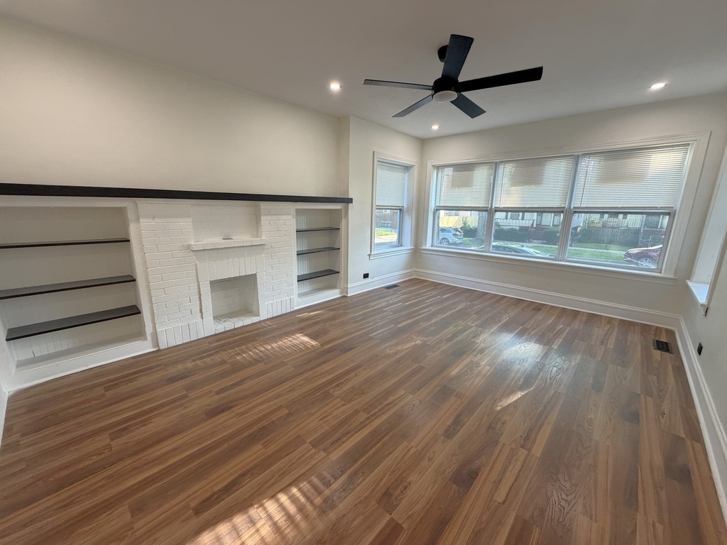 6749 S Peoria Street - Photo 1